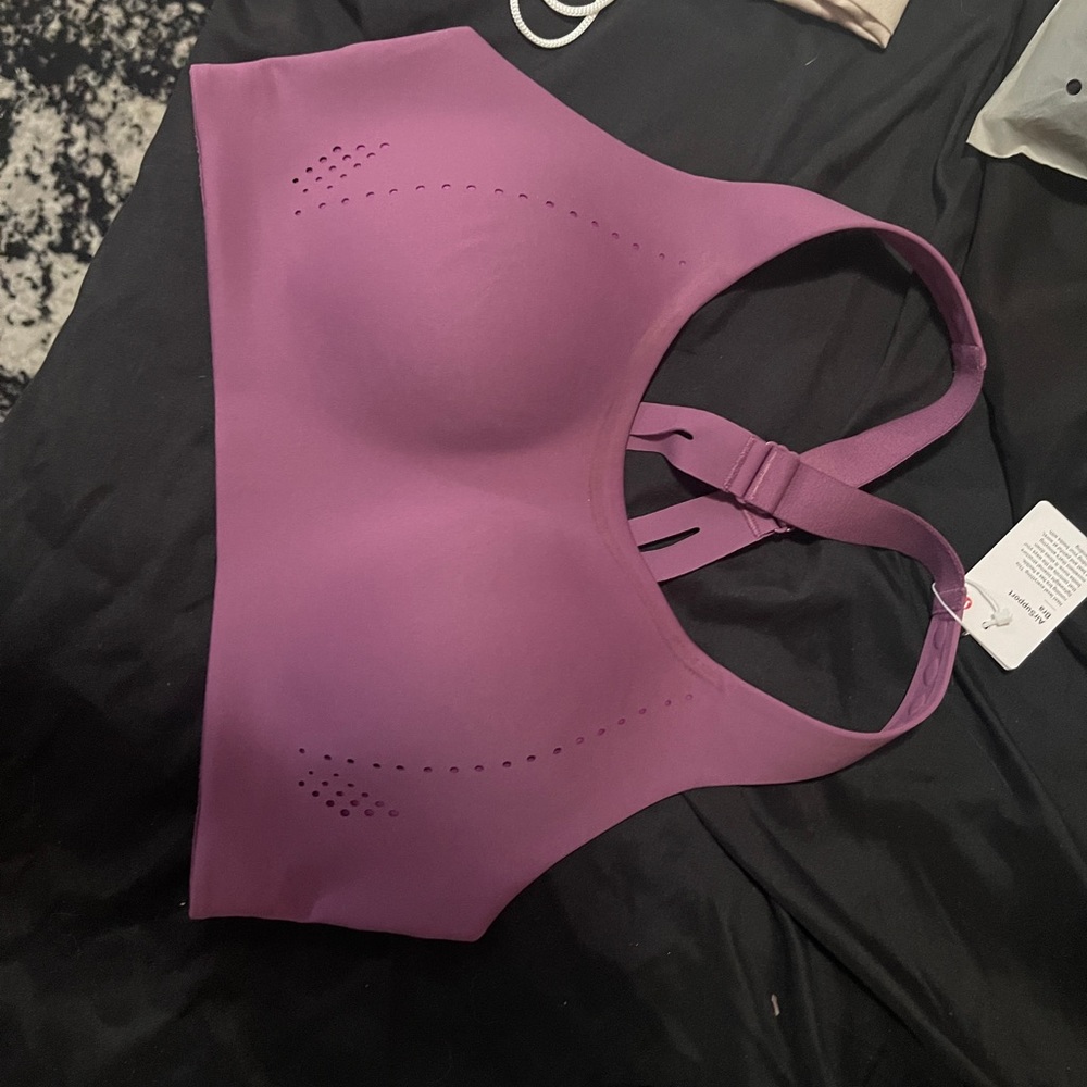 Lululemon - AriSupport Bra